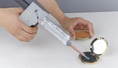 Glue & adhesive accessories